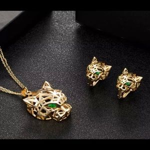 amazing fashionable set (100$)or separately necklace(60$) and earrings(40$)